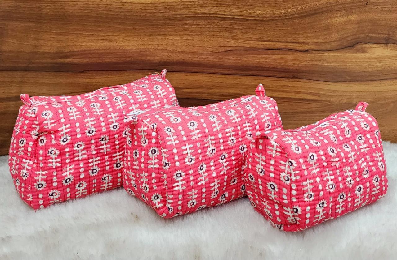 POUCH SET