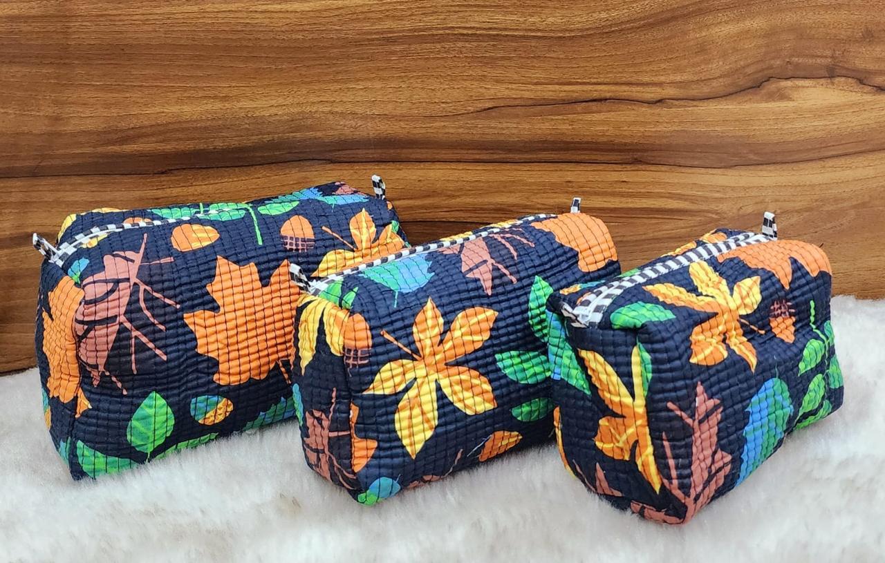 POUCH SET