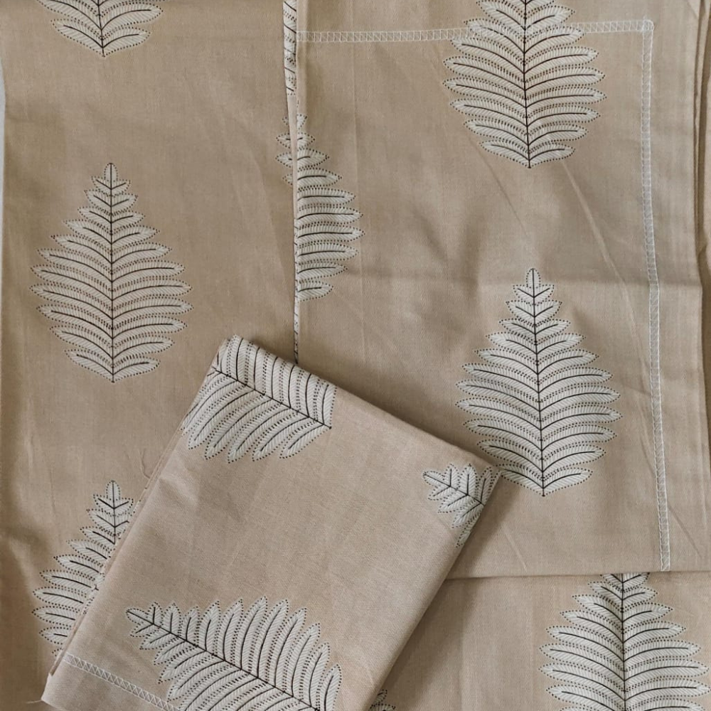 FLORAL LIGHT BROWN