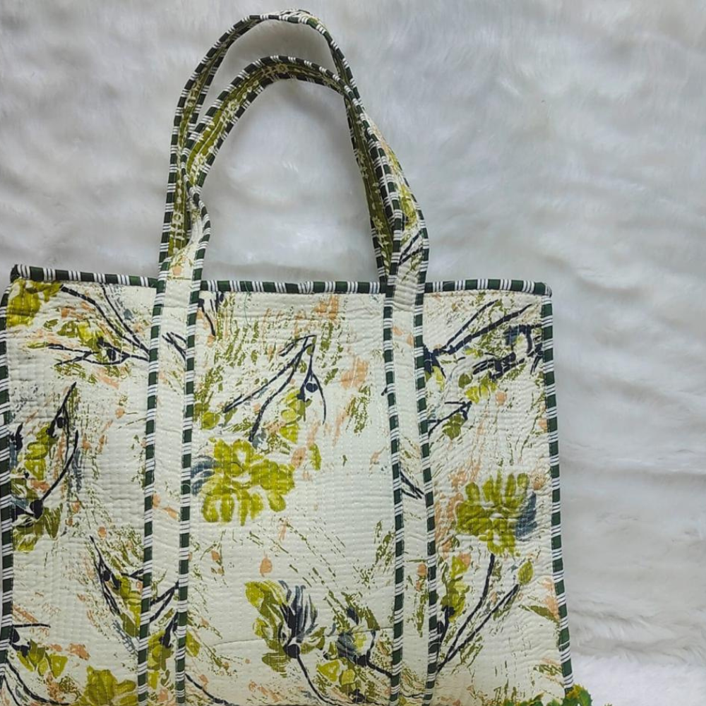DUFFLE TOTE BAG