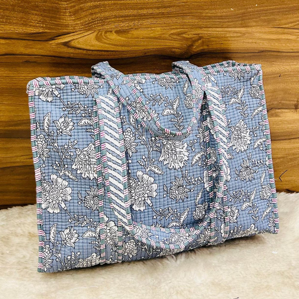 DUFFLE TOTE BAG
