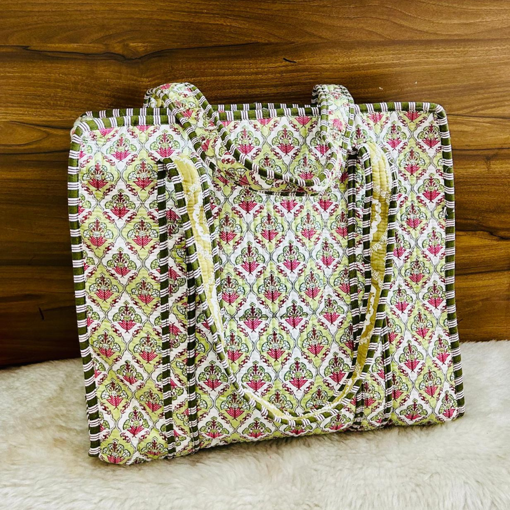 DUFFLE TOTE BAG