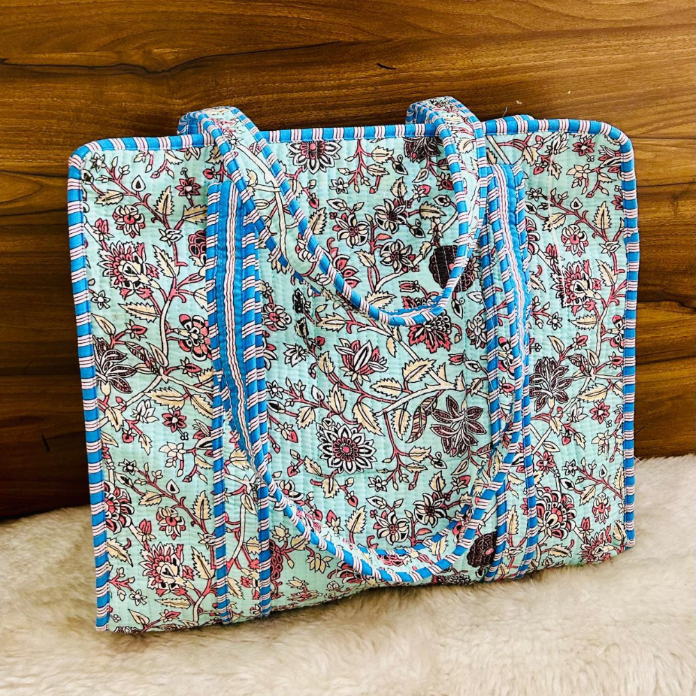 DUFFLE TOTE BAG