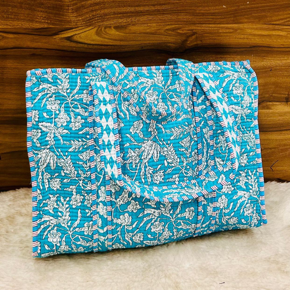 DUFFLE TOTE BAG